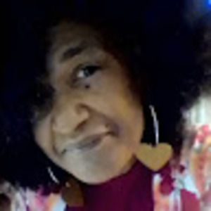 Meet your Posher, Jenaea